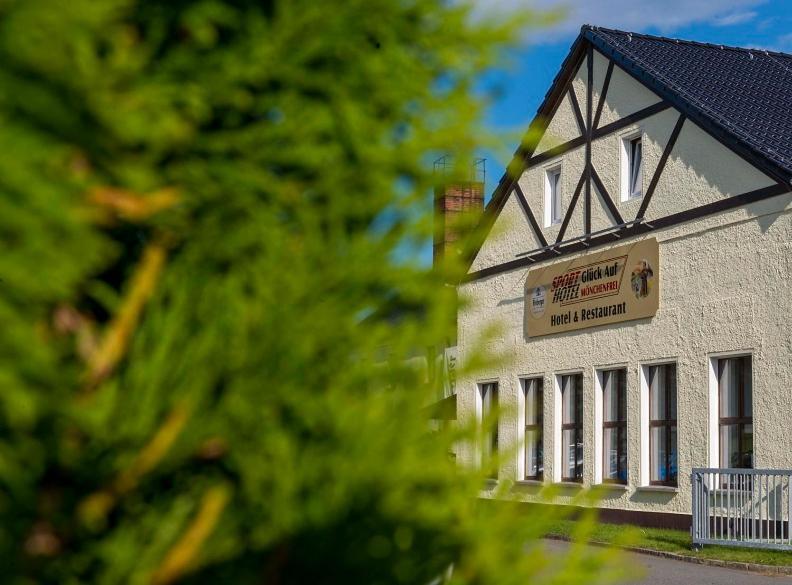Sporthotel Glueck Auf Moenchenfrei Brand-Erbisdorf Exteriér fotografie