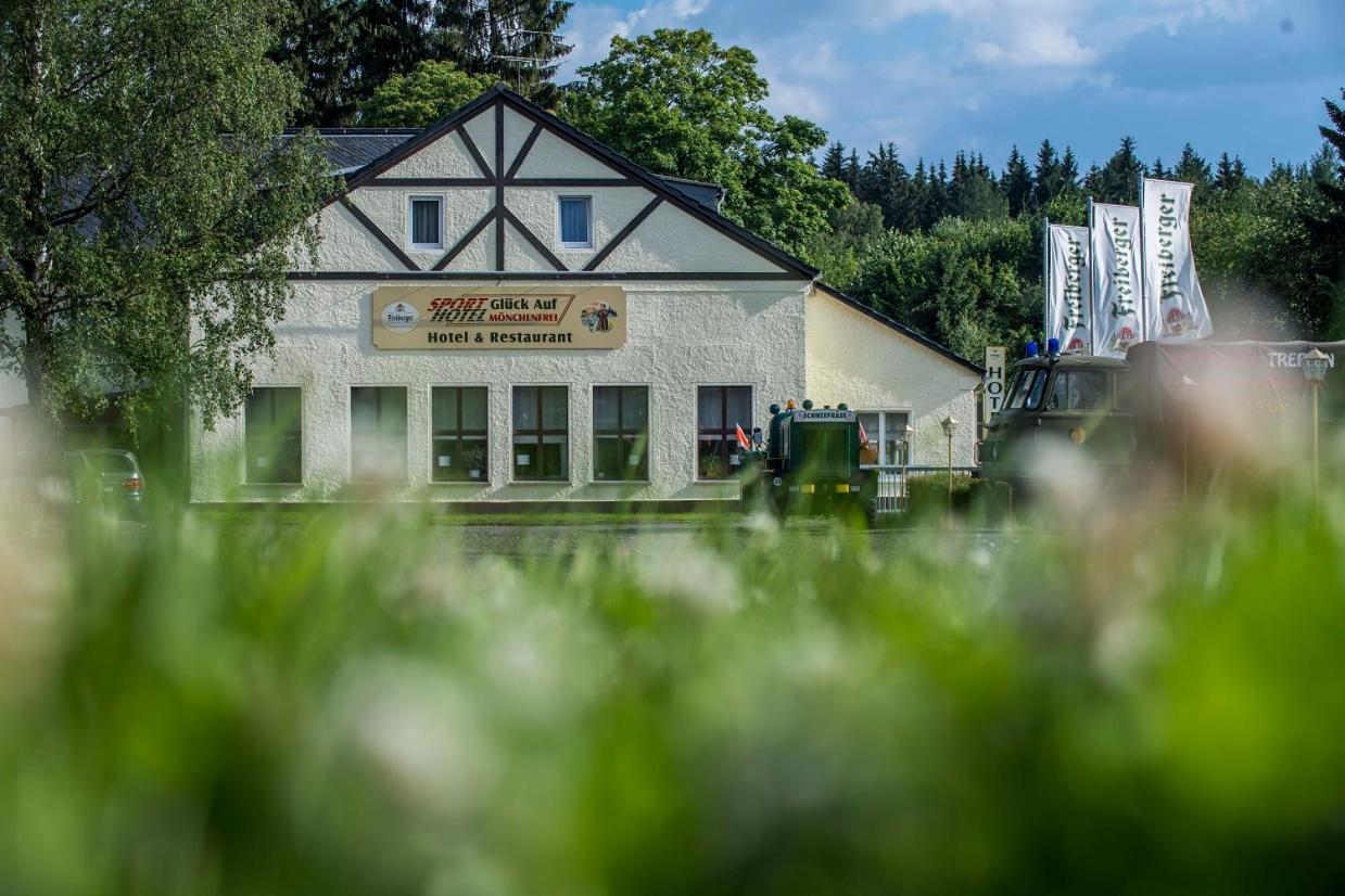 Sporthotel Glueck Auf Moenchenfrei Brand-Erbisdorf Exteriér fotografie