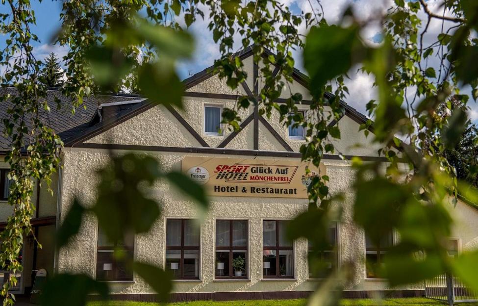 Sporthotel Glueck Auf Moenchenfrei Brand-Erbisdorf Exteriér fotografie